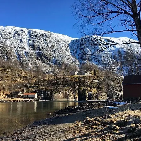Vaksdalsgarden * Dale (Hordaland)